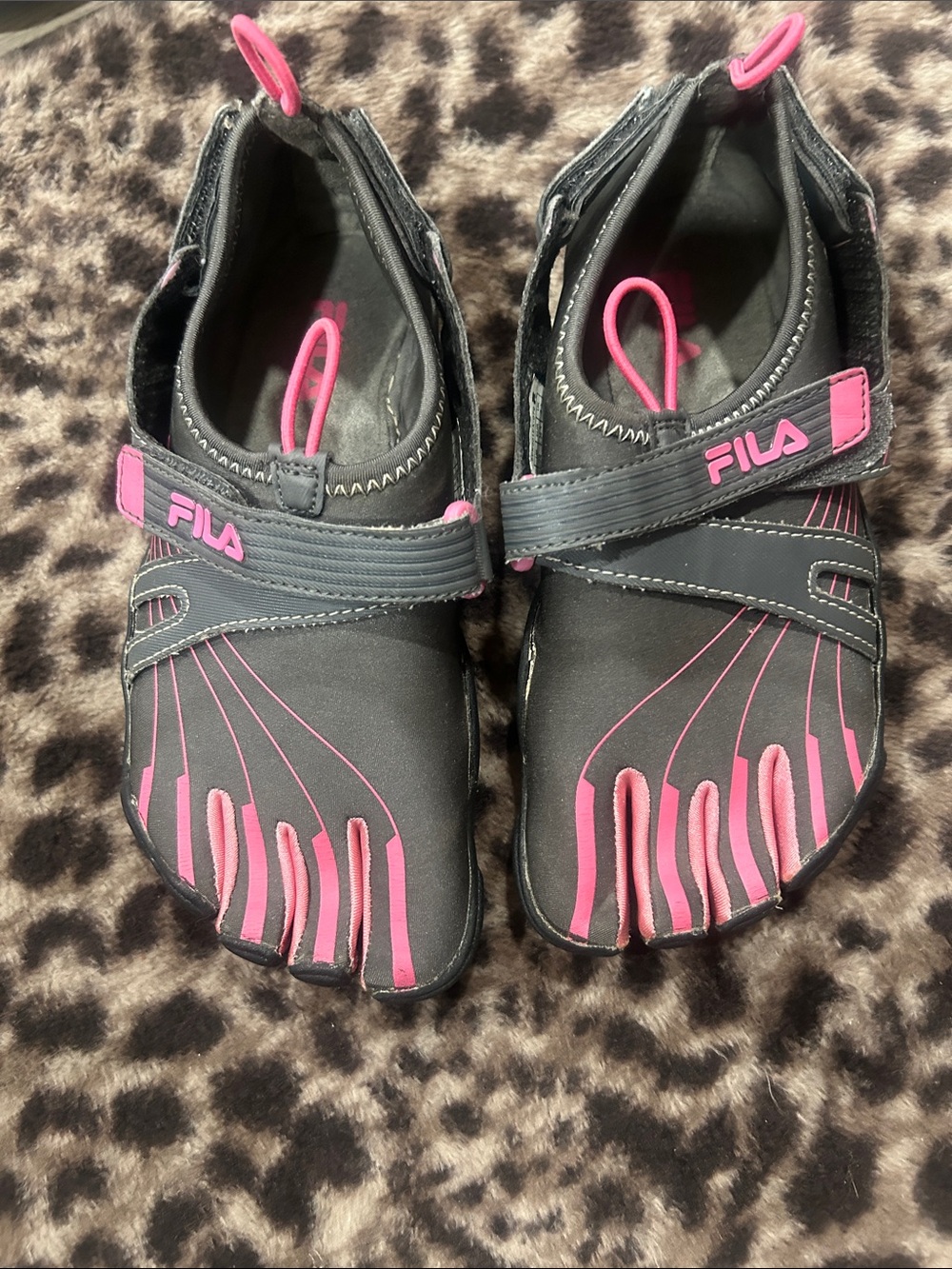 Fila Kids Black and Pink Toe-Split Water Shoes